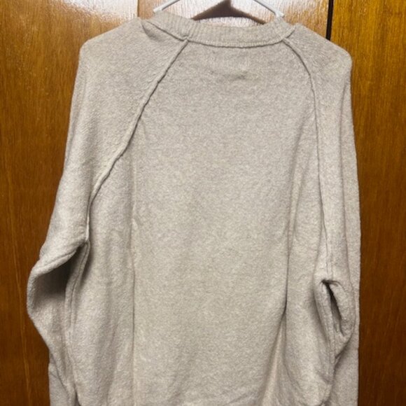 American Eagle beige sweater - Picture 3 of 4